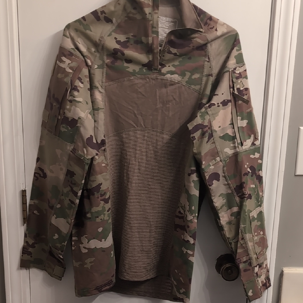 U.S. Army Combat 1/4 Zip Camouflage Military Jacket Flame Resistant Size Medium